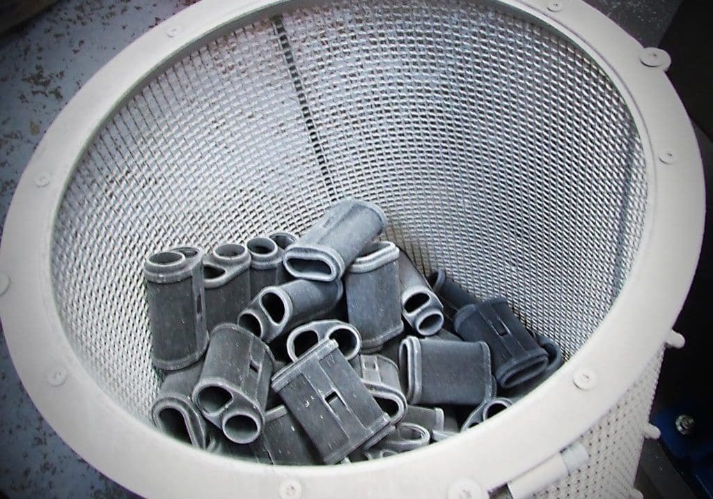 DEFLASHING RUBBER MOULDING