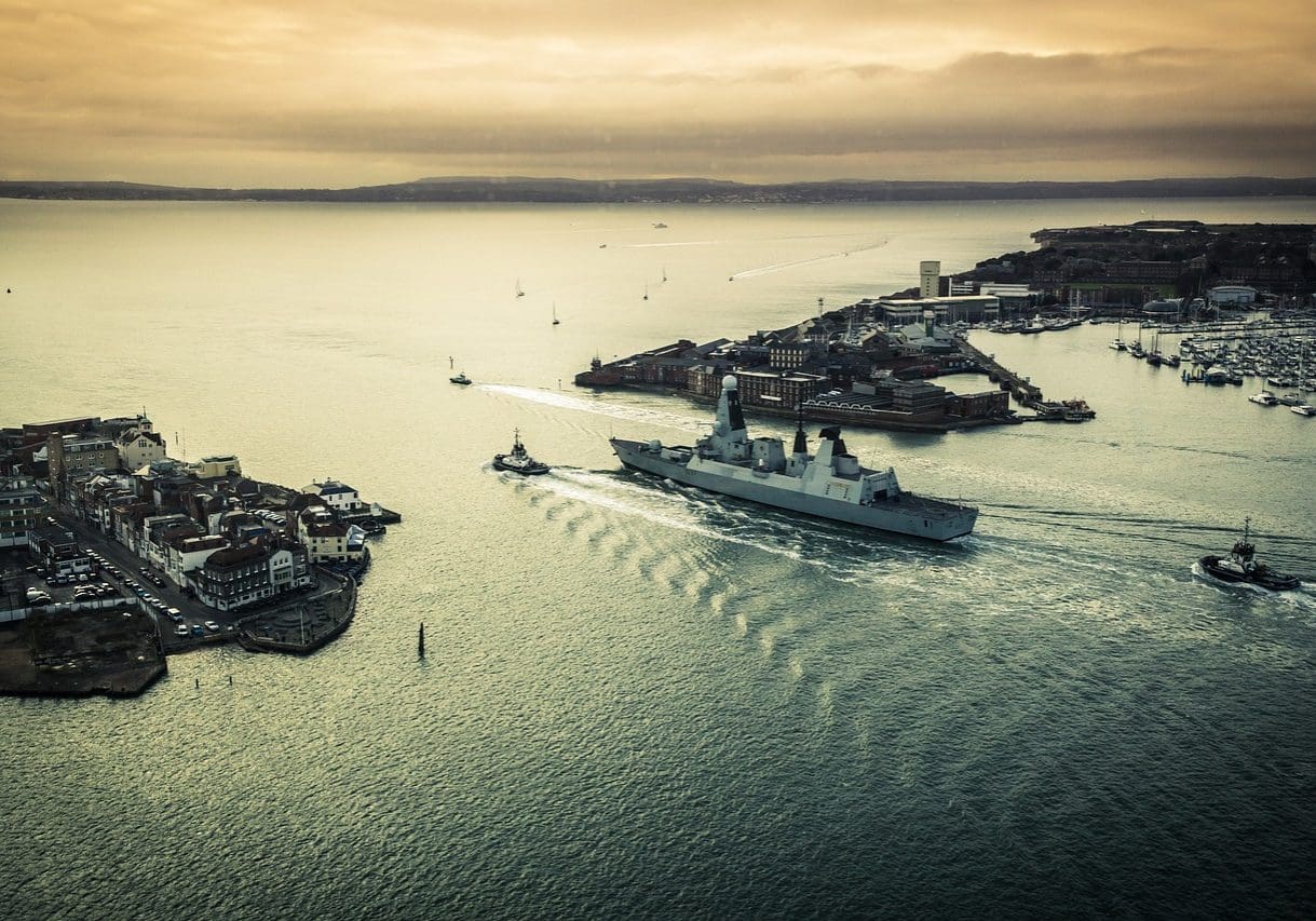 portsmouth-4277823_1280 portsmouth-4277823_1280